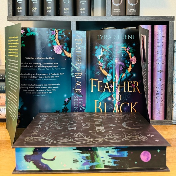 Fairyloot Exclusive Signed Edition A Feather So Black by Lyra Selene - Picture 10 of 11